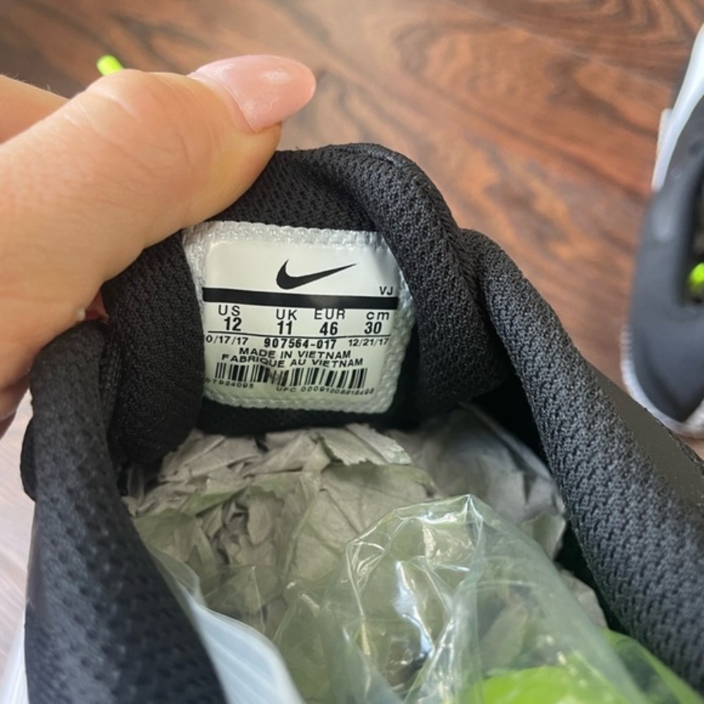 NEW NIKE ZOOM RIVAL S 9 - Picture 4 of 7